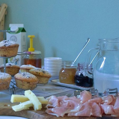 B&B Il Riccio Тирано Екстериор снимка