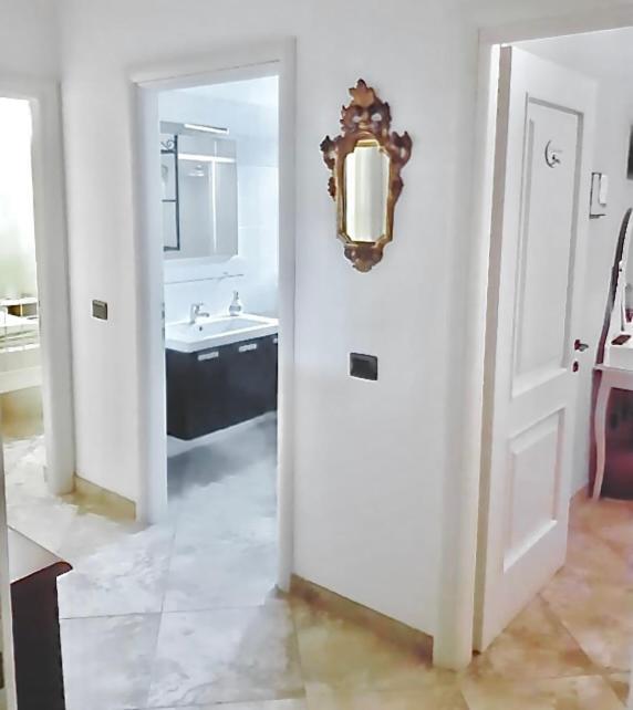 B&B Il Riccio Тирано Екстериор снимка