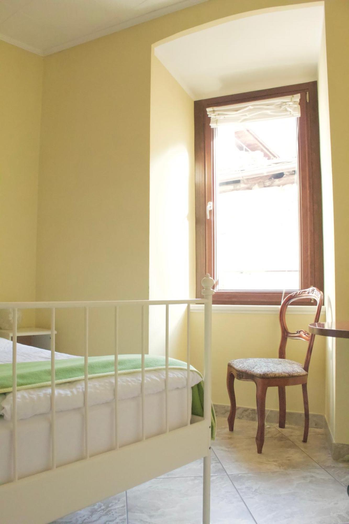 B&B Il Riccio Тирано Екстериор снимка